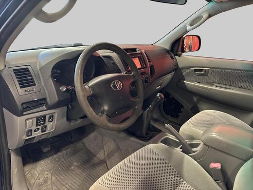 Toyota Hilux vaihtoauto