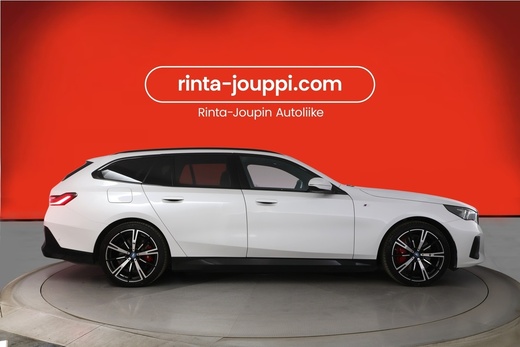 BMW i5 vaihtoauto