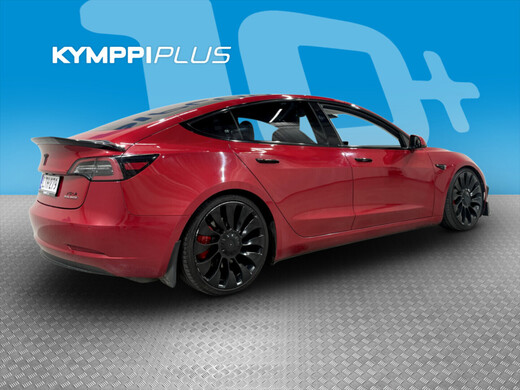 Tesla Model 3 vaihtoauto