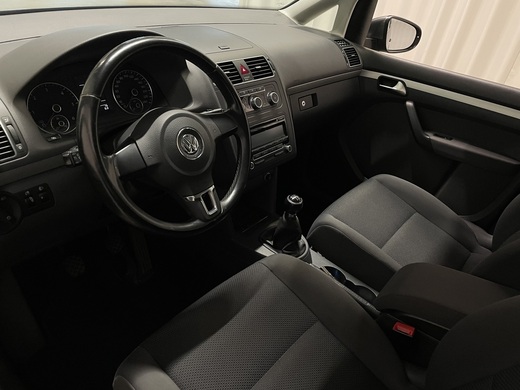 Volkswagen Touran vaihtoauto