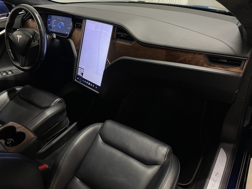 Tesla Model S vaihtoauto