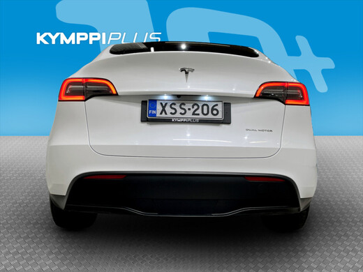Tesla Model Y vaihtoauto
