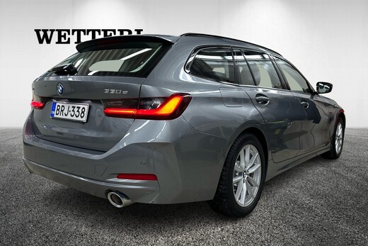 BMW 330 vaihtoauto