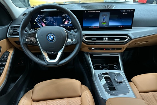 BMW 330 vaihtoauto