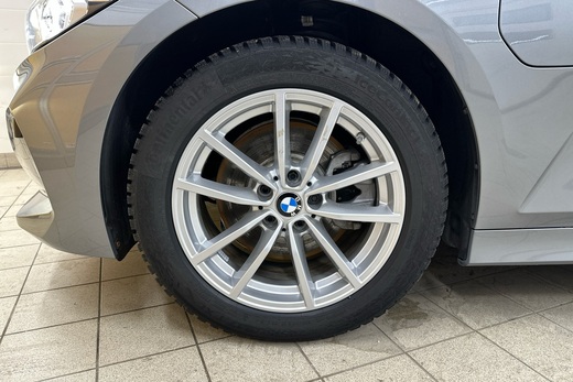 BMW 330 vaihtoauto