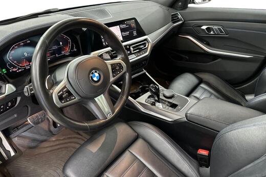 BMW 330 vaihtoauto