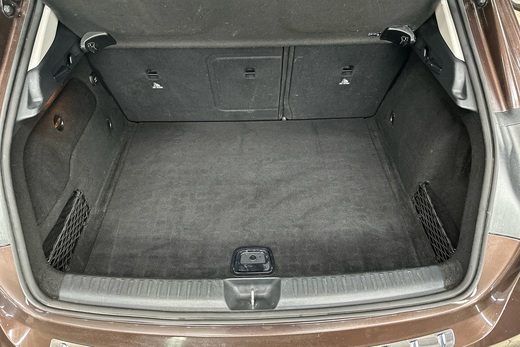 Mercedes-Benz GLA vaihtoauto