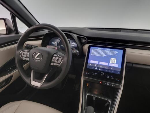 Lexus LBX vaihtoauto