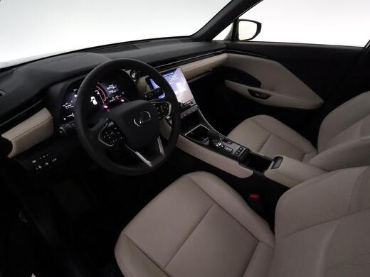 Lexus LBX vaihtoauto