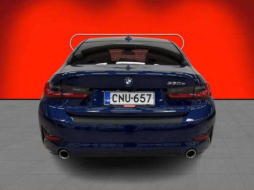 BMW 330 vaihtoauto
