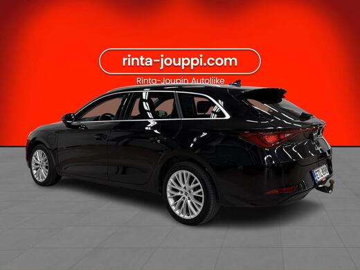 SEAT Leon Sportstourer vaihtoauto
