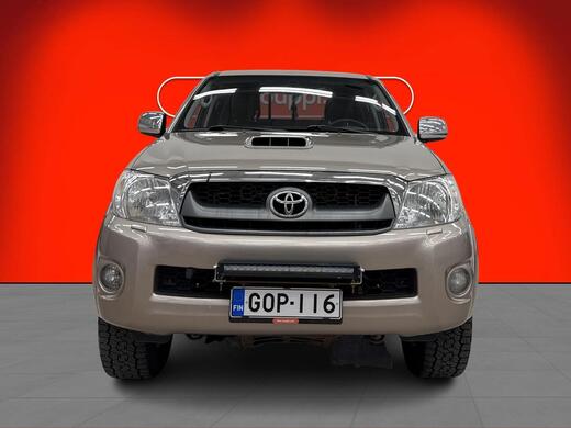 Toyota Hilux vaihtoauto