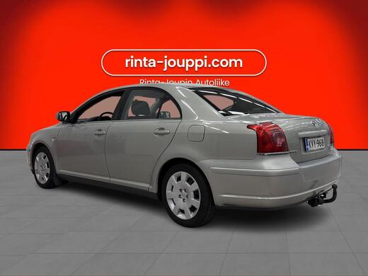Toyota Avensis vaihtoauto