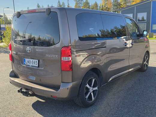 Toyota Proace Verso vaihtoauto