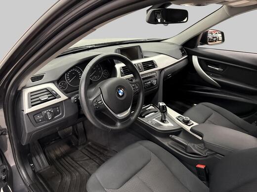 BMW 320 vaihtoauto