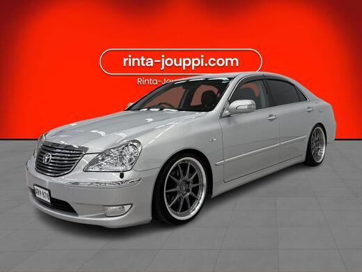 Toyota Crown vaihtoauto