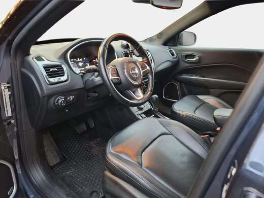 Jeep Compass vaihtoauto