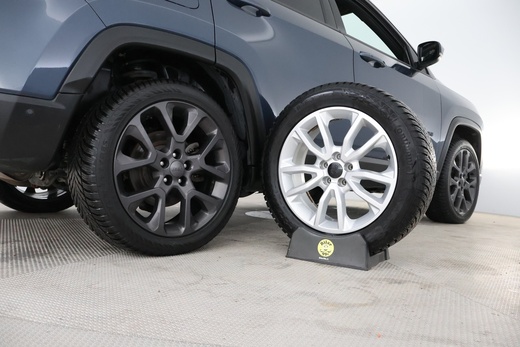Jeep Compass vaihtoauto