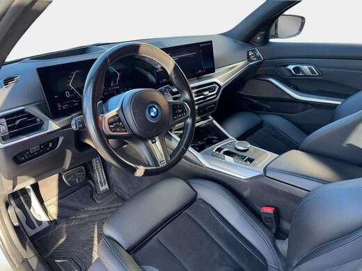 BMW 330 vaihtoauto