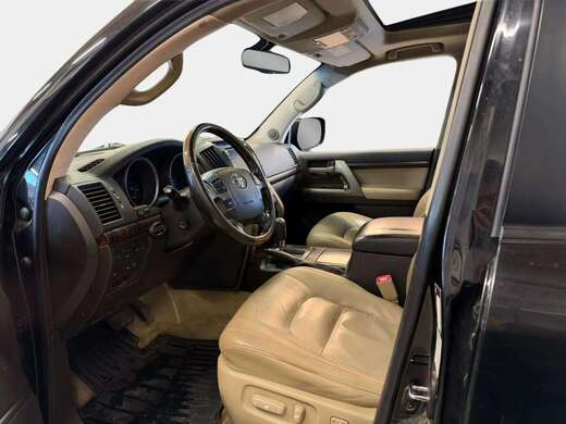 Toyota Land Cruiser vaihtoauto