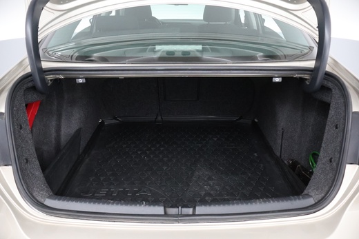Volkswagen Jetta vaihtoauto