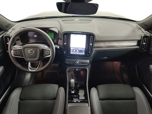 Volvo EX40 vaihtoauto
