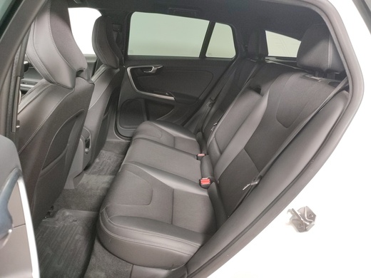 Volvo V60 Cross Country vaihtoauto