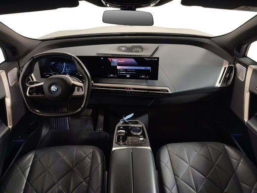 BMW iX vaihtoauto