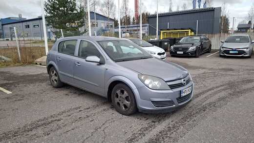 Opel Astra vaihtoauto