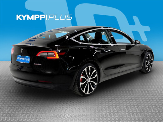 Tesla Model 3 vaihtoauto