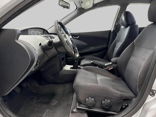 Nissan Primera vaihtoauto