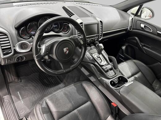 Porsche Cayenne vaihtoauto