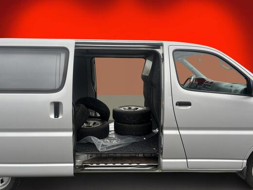 Toyota Hiace vaihtoauto