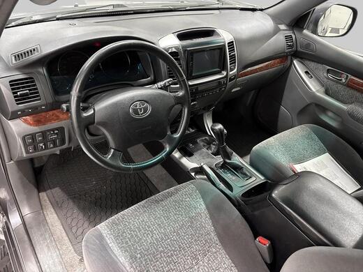 Toyota Land Cruiser vaihtoauto