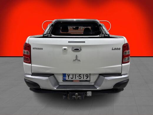 Mitsubishi L200 vaihtoauto