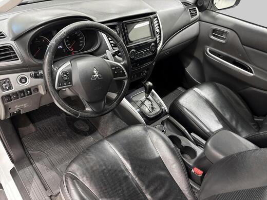 Mitsubishi L200 vaihtoauto