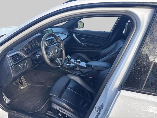 BMW 330 vaihtoauto