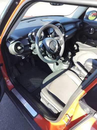Mini Hatchback vaihtoauto