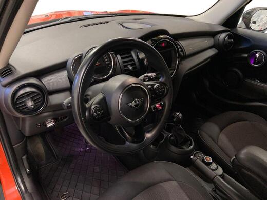Mini Hatchback vaihtoauto