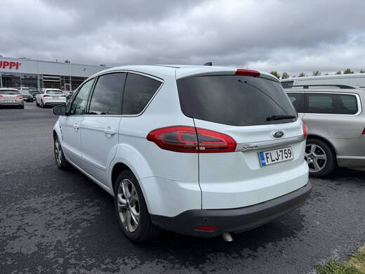 Ford S-MAX vaihtoauto