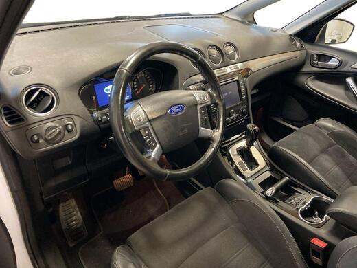 Ford S-MAX vaihtoauto