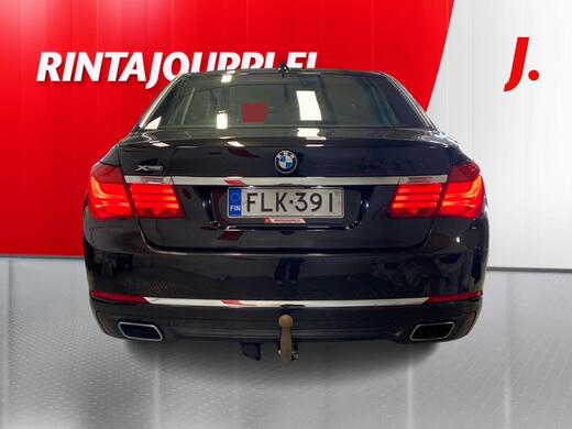 BMW 750 vaihtoauto