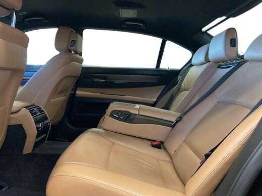 BMW 750 vaihtoauto