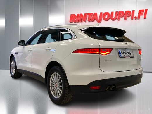 Jaguar F-PACE vaihtoauto