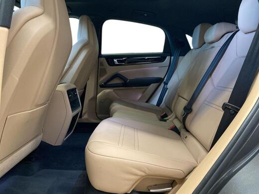Porsche Cayenne vaihtoauto