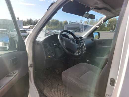 Toyota Hiace vaihtoauto