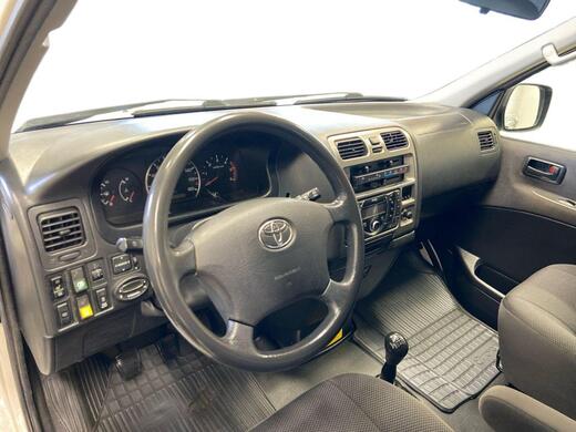 Toyota Hiace vaihtoauto