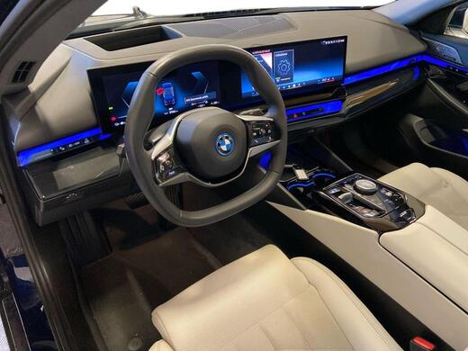 BMW i5 vaihtoauto