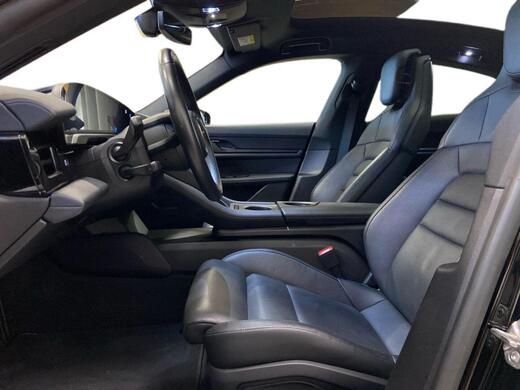 Porsche Taycan vaihtoauto