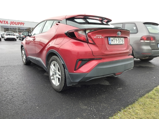 Toyota C-HR vaihtoauto